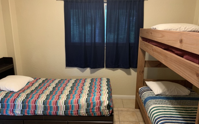 Cowboy Lodge Rr94404 4