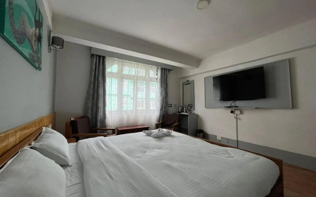 Hotel Anola