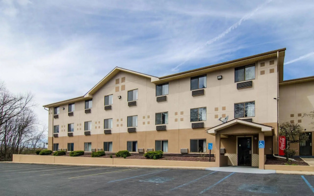 Motel 6 Montoursville, PA - Williamsport