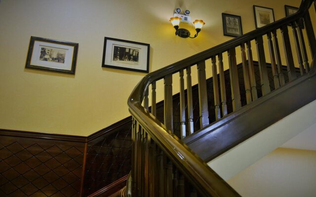 The Mansion Hotel