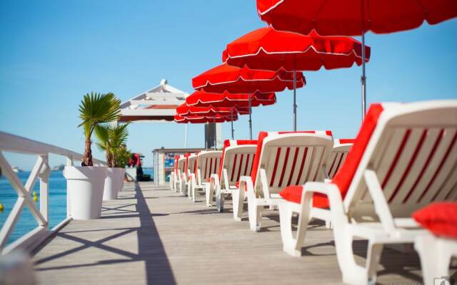 Garden Beach Hotel