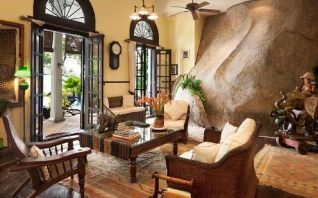 Residence on the Rocks