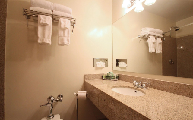 Fireside Inn & Suites Waterville