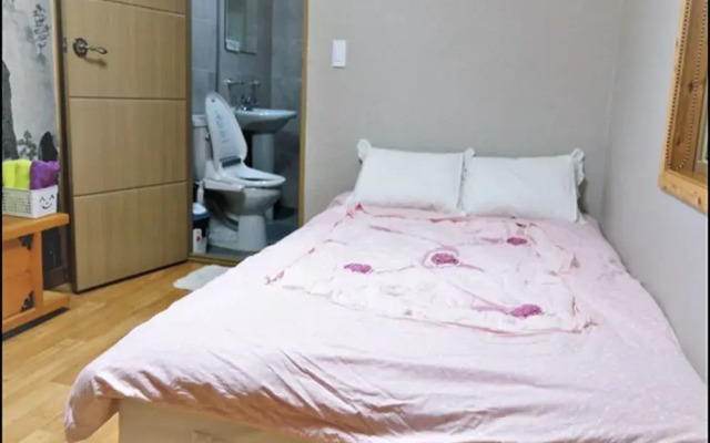 Gooreumchae Guest House