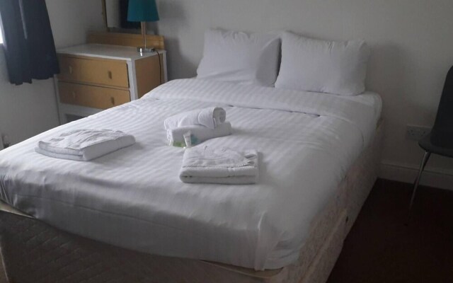 Homely 4-bed House in Manchester