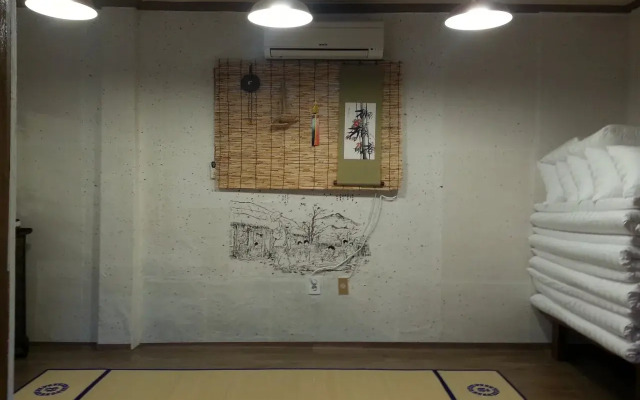 Korean Traditional House - Pungkyung