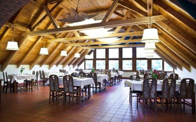 Hotel Makar Sport And Atrium