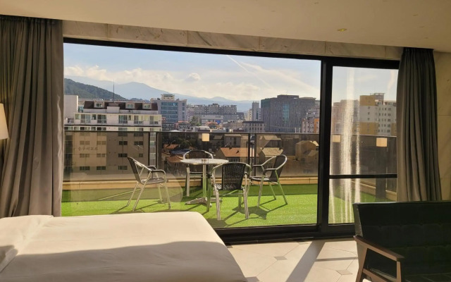 Hotel Cullinan Jeju