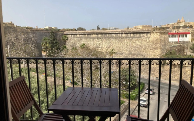 Grand Harbour View Lookout