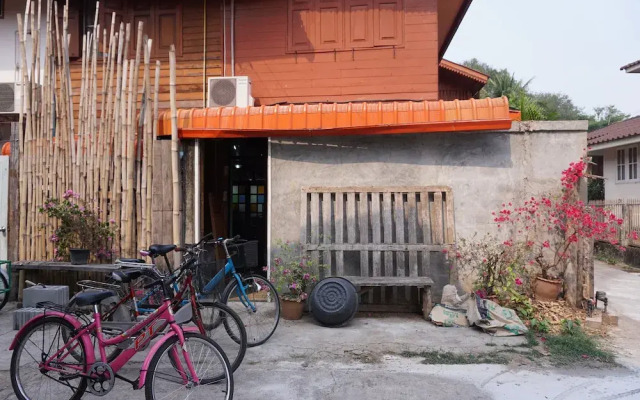 Chatawan Homestay - Hostel