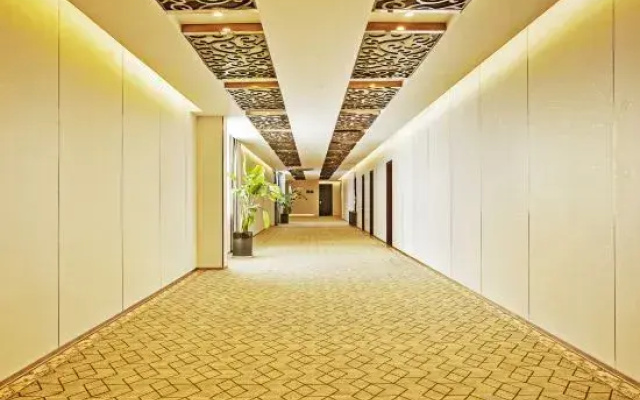 Xitang Holiday Hotel (Xitang Ancient Town Scenic Area)