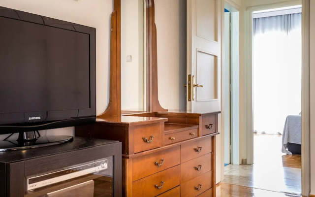 3 bedroom apartment in Acropolis area