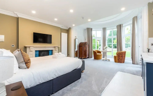 Old Abbey House Hotel