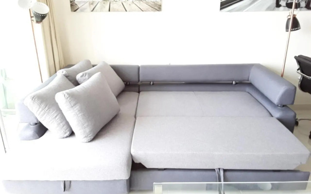 136 A First Line sleeps 6