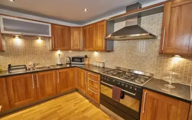 Lochrin Apartments