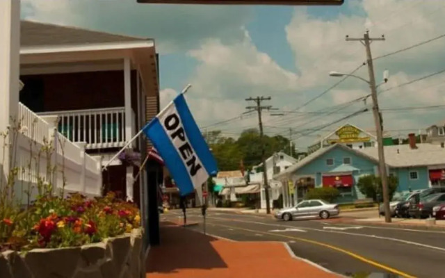 Sands by the Sea Motel