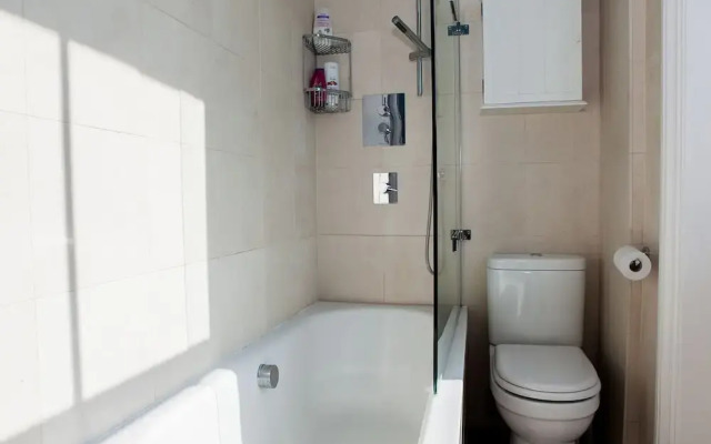 Lovely 2 Bedroom Apartment in Wandsworth