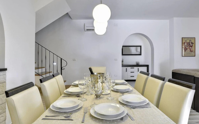 Detached Villa With Swimming Pool in the South of Istria Near the Sea