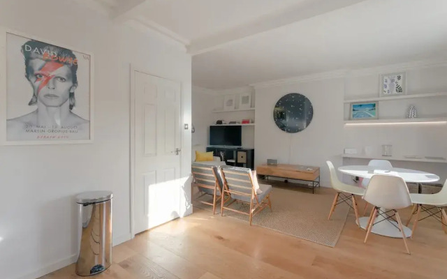 2 Bedroom Apartment Near Ladbroke Grove