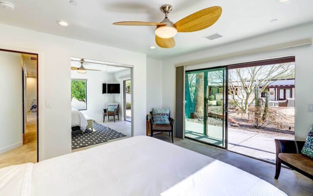 Paradise Valley Abode: Pool, Near Downtown Phoenix