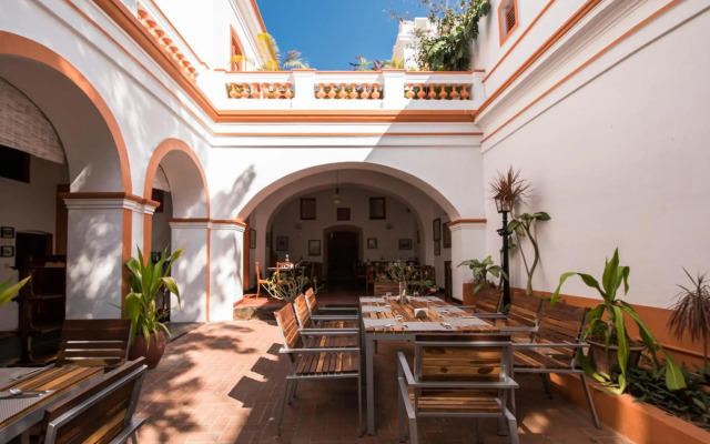 Hotel De L'Orient Pondicherry