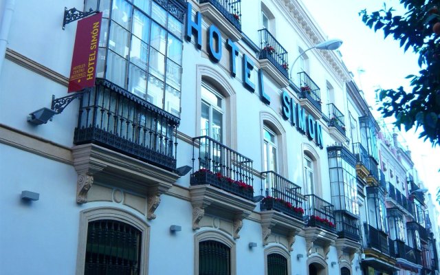 Hotel Simón