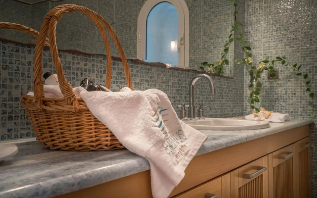 Serenus Luxury Villa