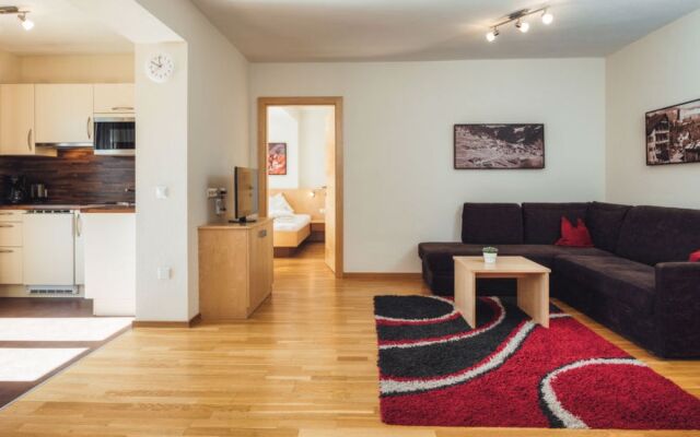 Apartment Ladis Fiss 28402