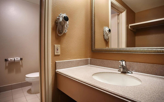 Best Western Valencia Inn