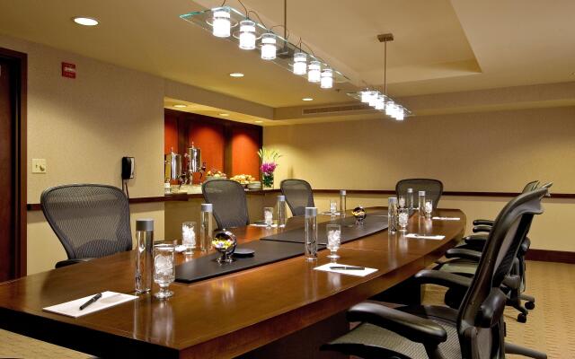 Crowne Plaza Chicago West Loop by IHG