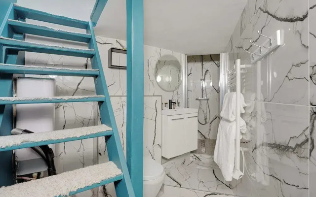 Cosy Apartment With 2 Rooms in Marais