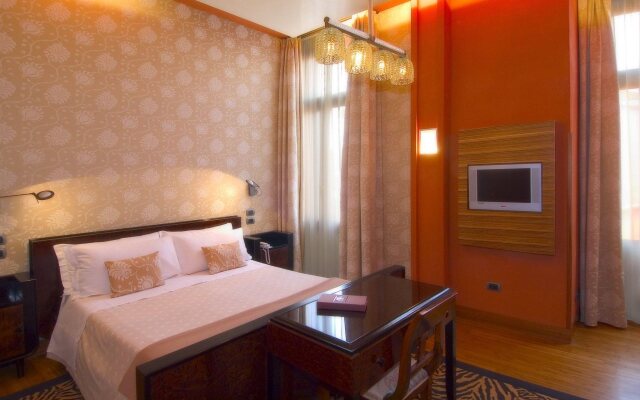Hotel Saturnia & International