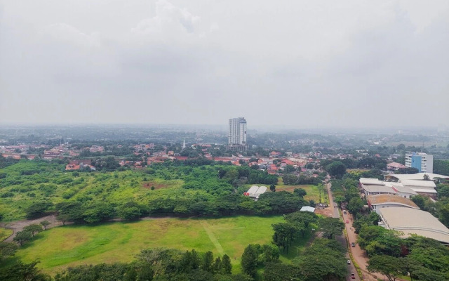 Comfy and Tidy 1BR Apartment at Tree Park City BSD