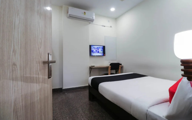 Capital O 67657 Schmear Suites