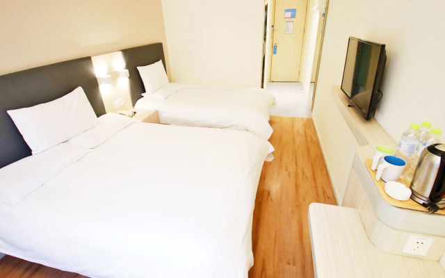 Yitel Hotel