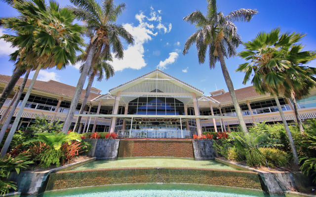 Paradise Palms