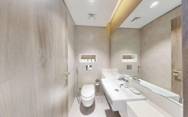 PVH - Lagoon View 1BR District One Res 4