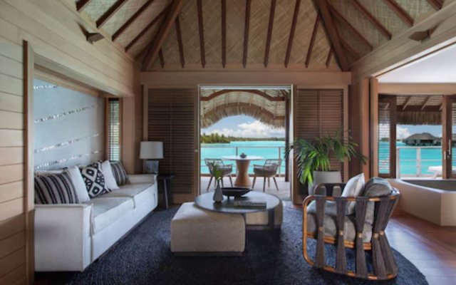 Four Seasons Resort Bora Bora