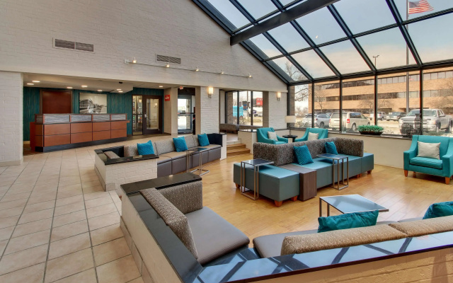 Pear Tree Inn St. Louis Airport