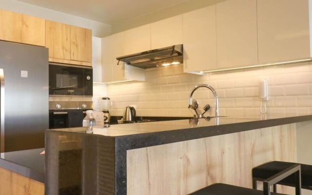 w Modern 1BR With Balcony in Miraflores