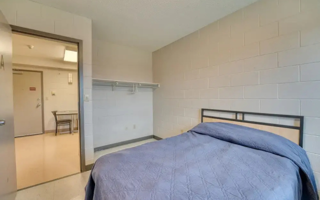 Residence & Conference Centre - Sudbury North