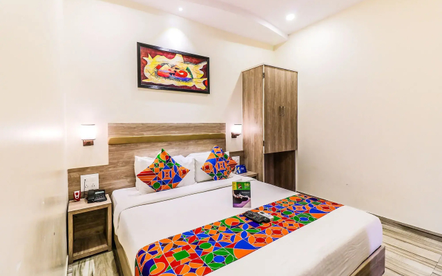 FabHotel Aksa International