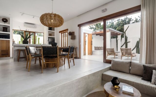 Villa Oasi 3 by Alfred in Bali