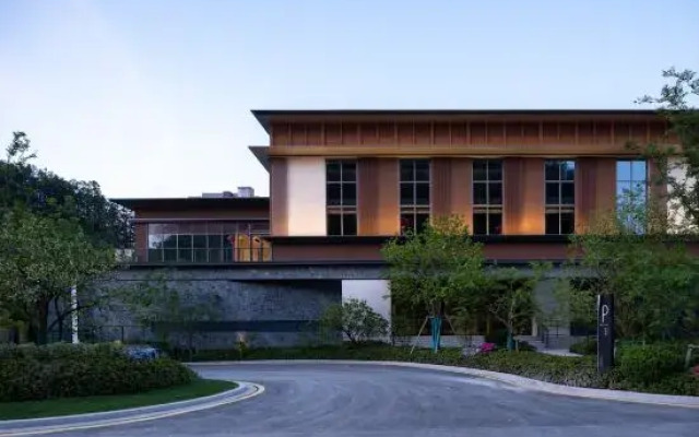 Grand House Hot Spring Wuyi