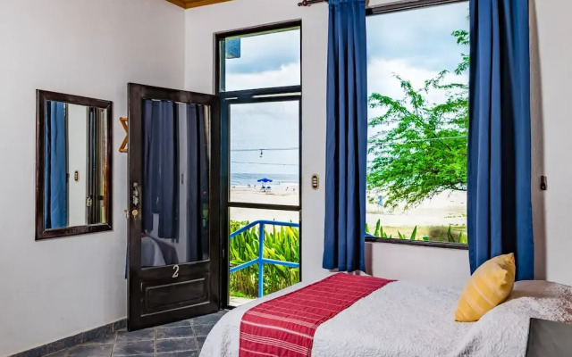 Witch's Rock Surf Camp Beachfront HOTEL