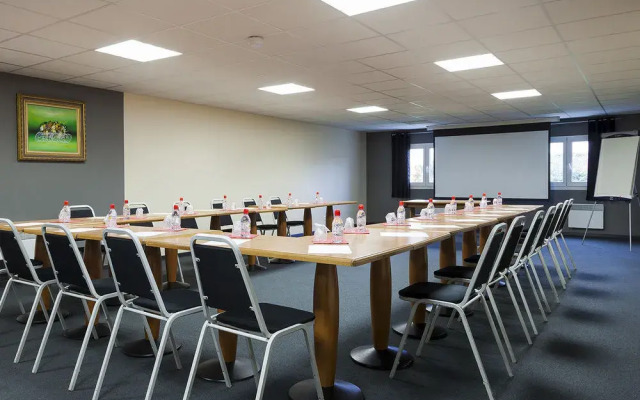 hotelF1 Bretigny Sur Orge