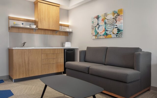 Microtel by Wyndham Lachute