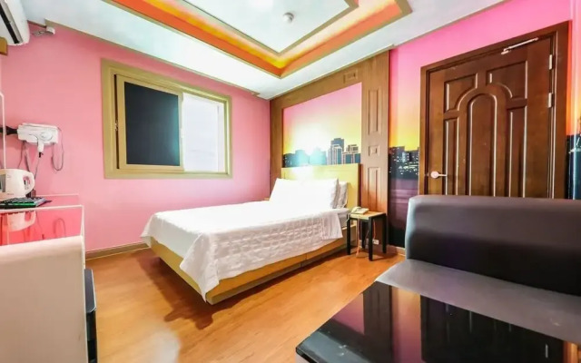 Seocheon Taxi Hotel