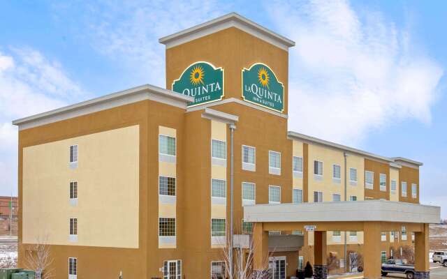 La Quinta Inn & Suites by Wyndham Dickinson