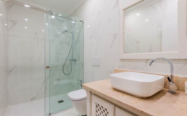 2BR at Chiado Historical Heart of Lisbon